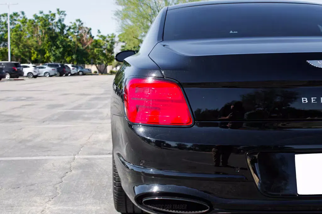 2020 Bentley Flying Spur W12 Sedan
