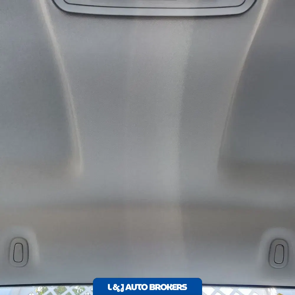 2023 Chevrolet Silverado 5500 W/T