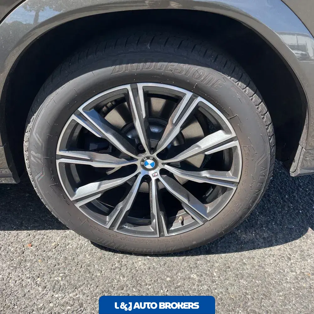 2023 BMW X6 M50i