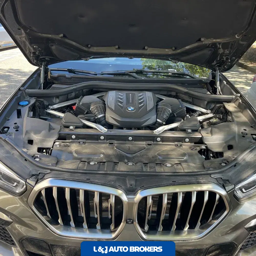 2023 BMW X6 M50i