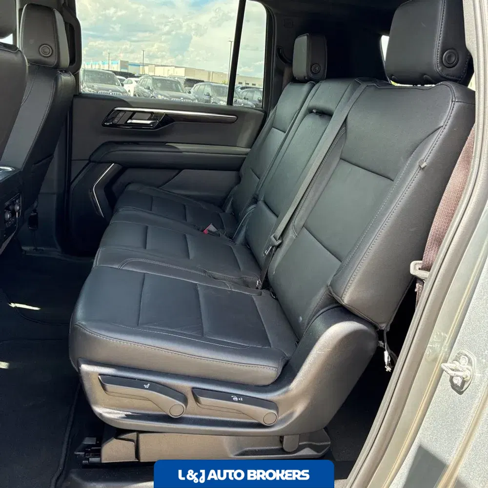 2025 Chevrolet Suburban Z71