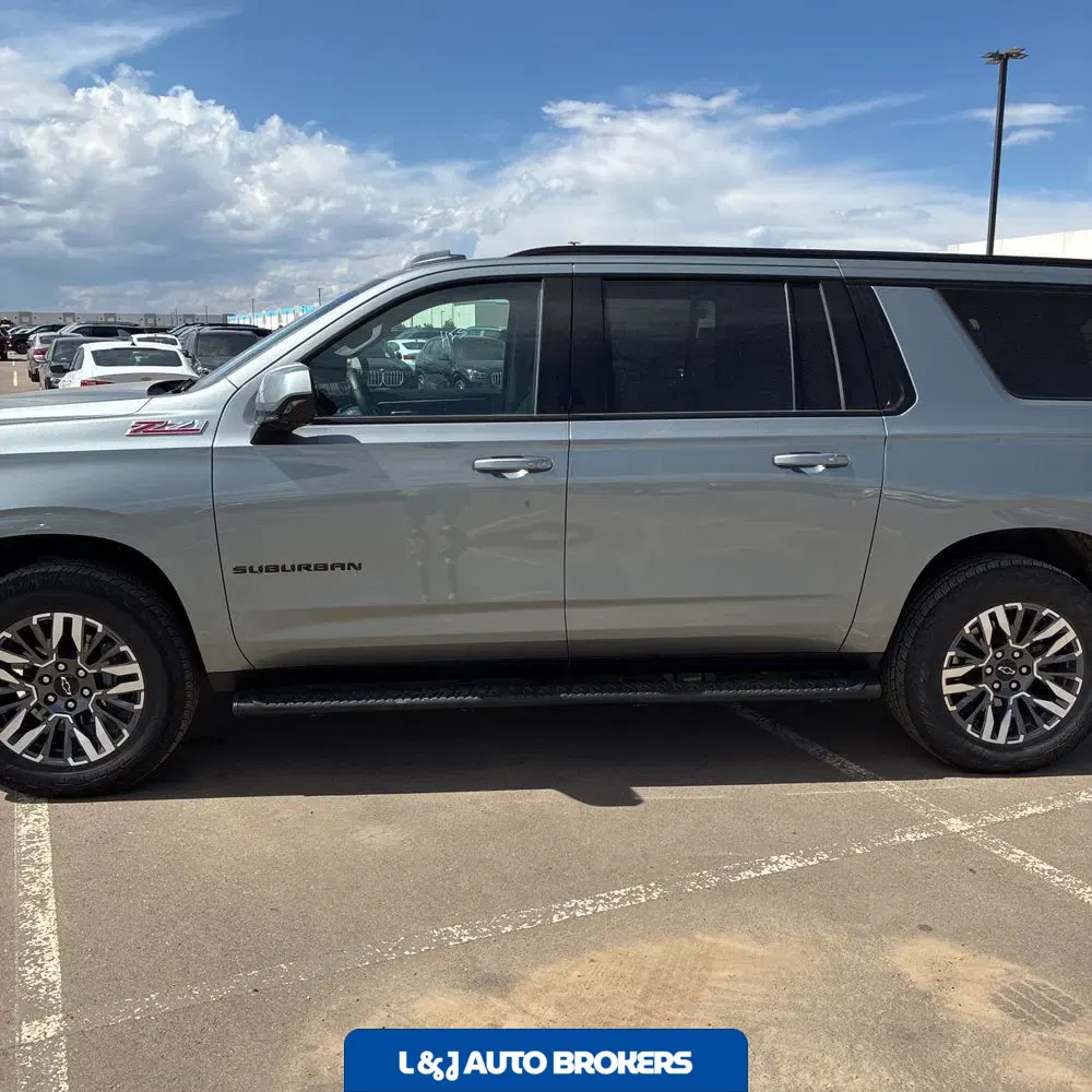 2025 Chevrolet Suburban Z71