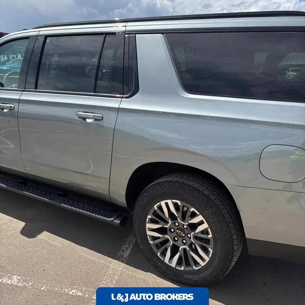 2025 Chevrolet Suburban Z71
