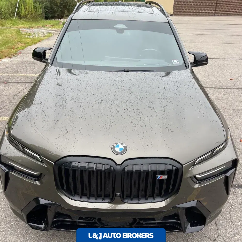 2024 BMW X7 M60i