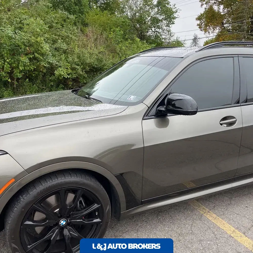 2024 BMW X7 M60i