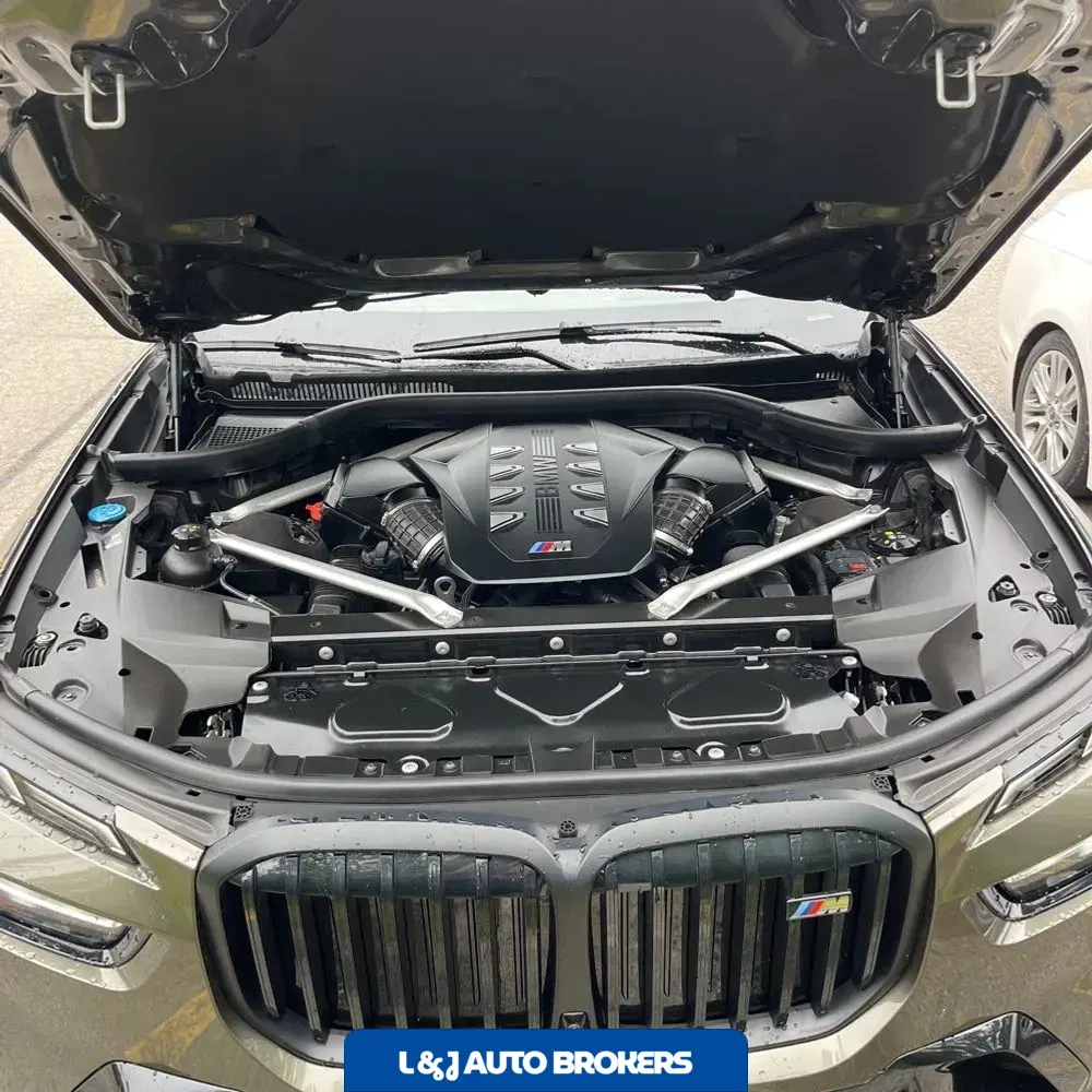 2024 BMW X7 M60i