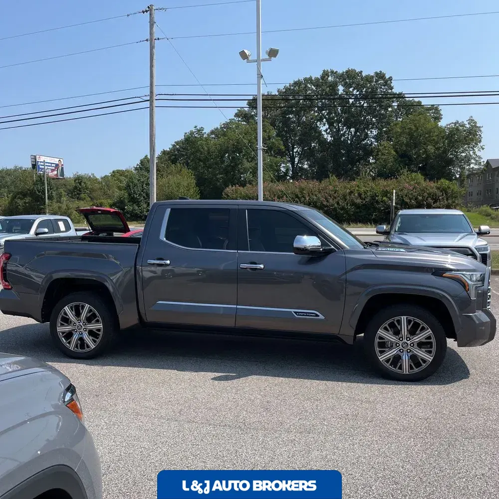 2024 Toyota Tundra Capstone HV