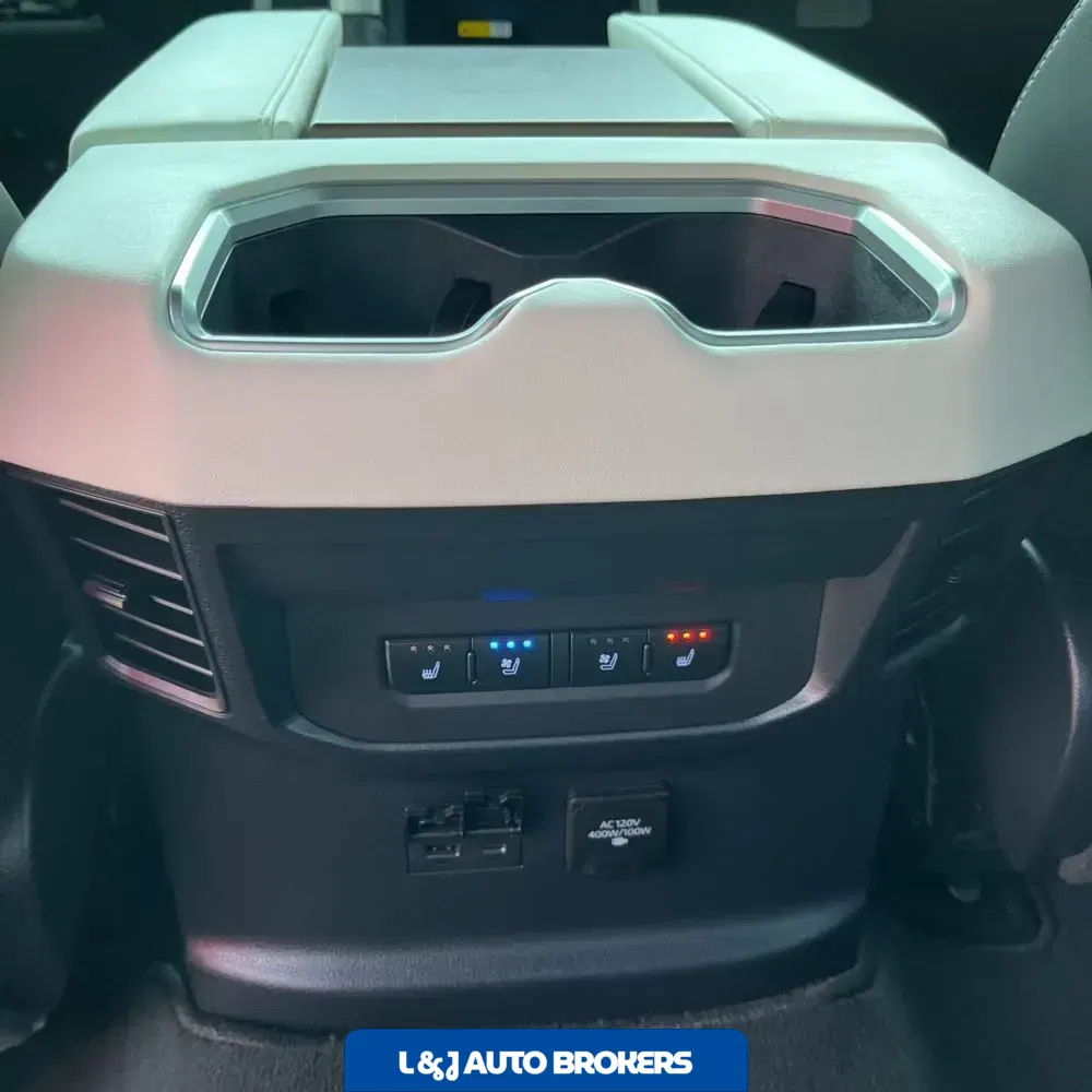 2024 Toyota Tundra Capstone HV