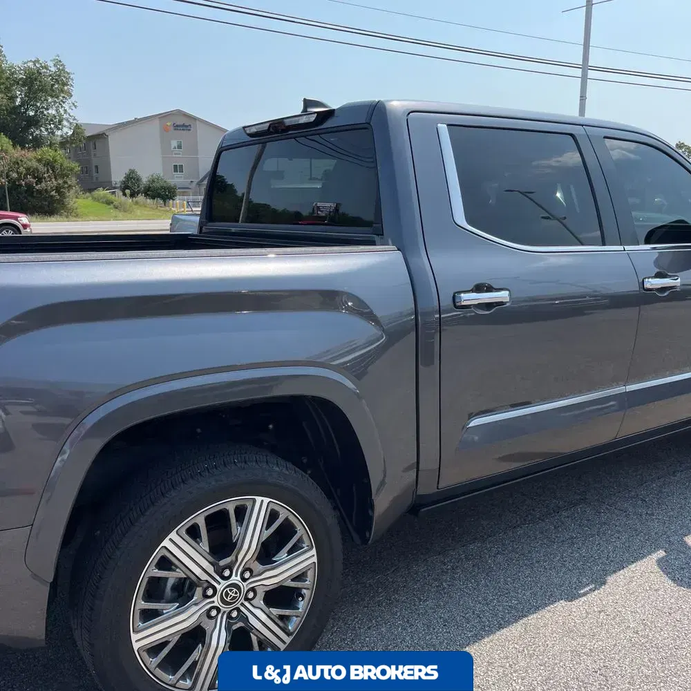 2024 Toyota Tundra Capstone HV