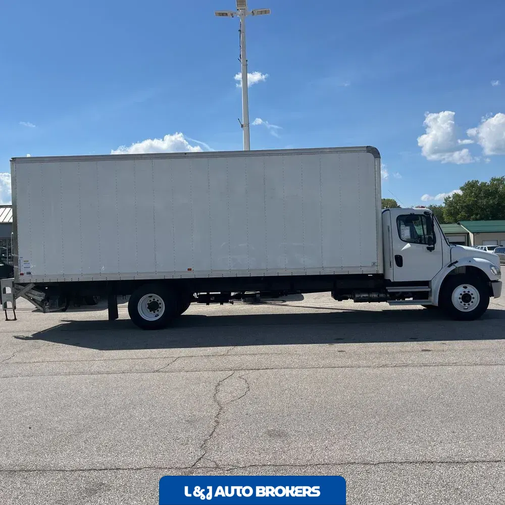 2024 Freightliner M2 106
