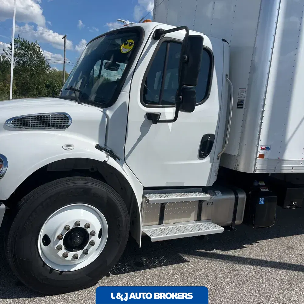 2024 Freightliner M2 106
