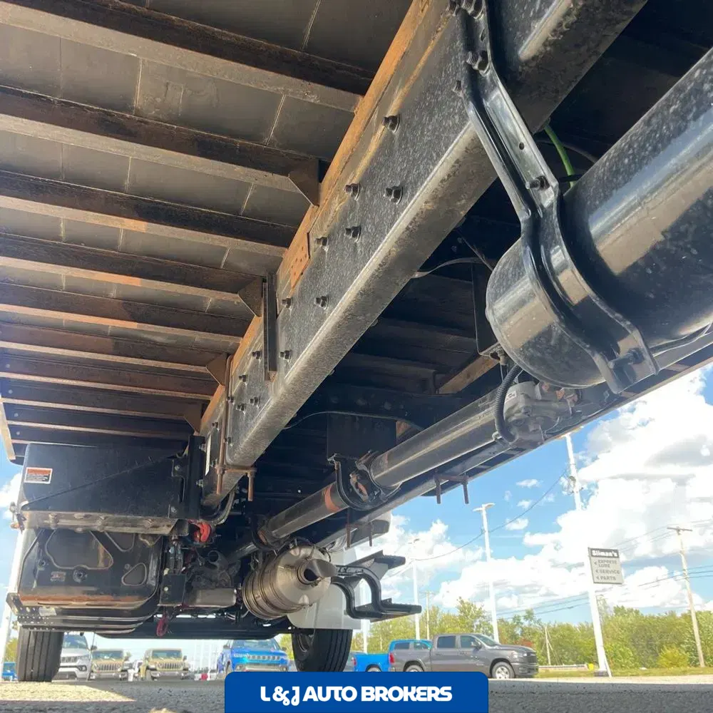 2024 Freightliner M2 106