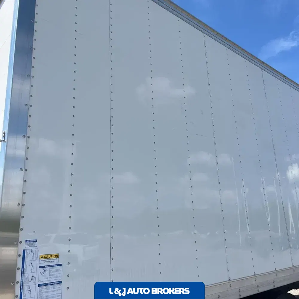 2024 Freightliner M2 106