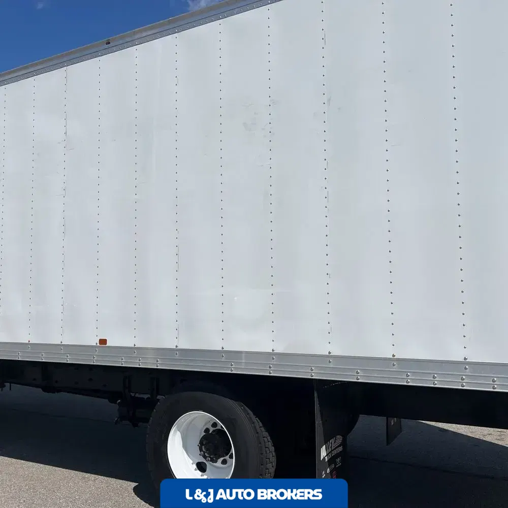2024 Freightliner M2 106