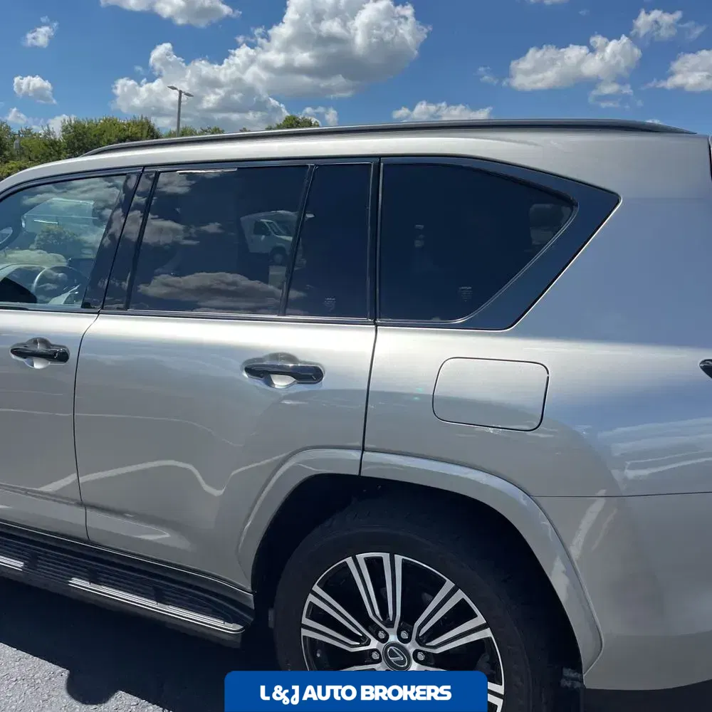 2023 Lexus LX 600 Luxury