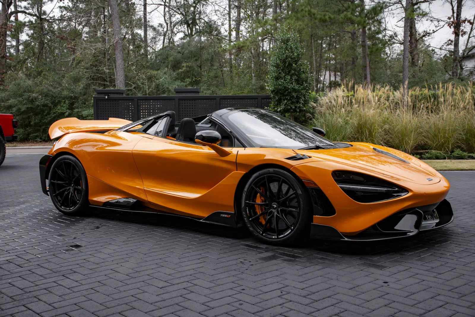 1,200-Mile 2022 McLaren 765LT Spider