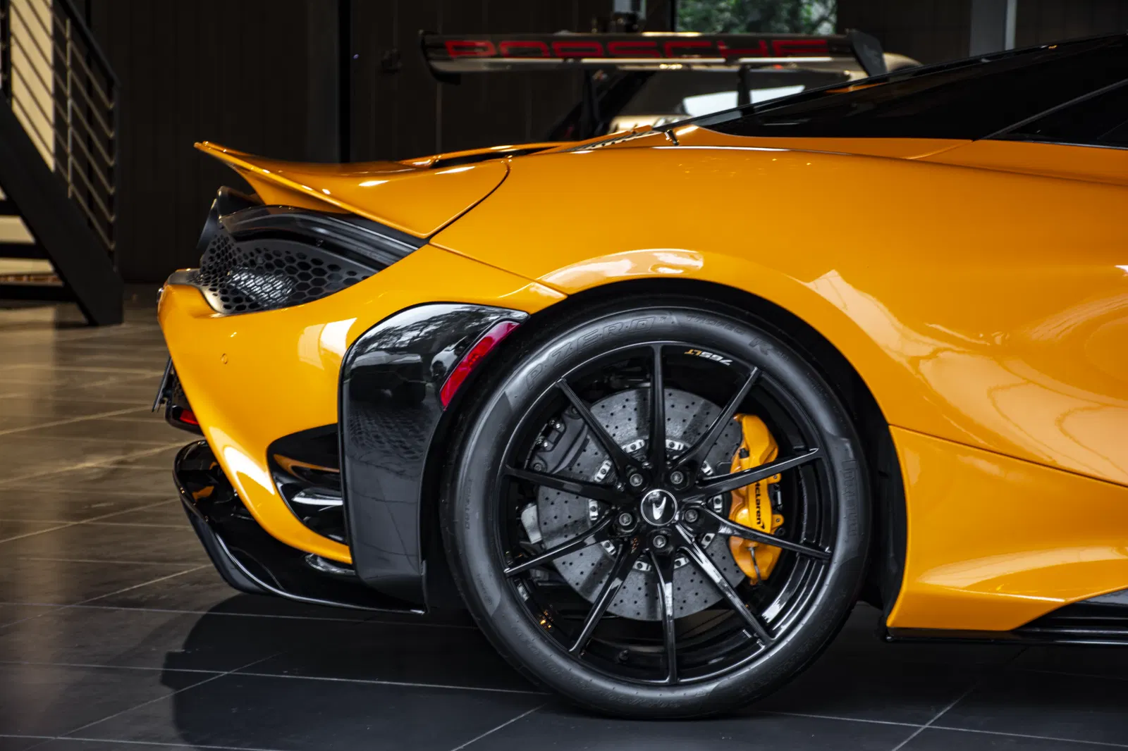 1,200-Mile 2022 McLaren 765LT Spider