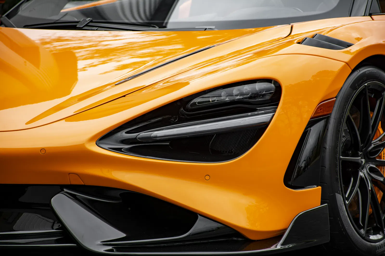 1,200-Mile 2022 McLaren 765LT Spider