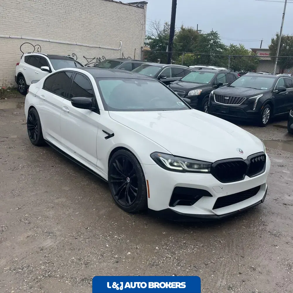 2023 BMW M5