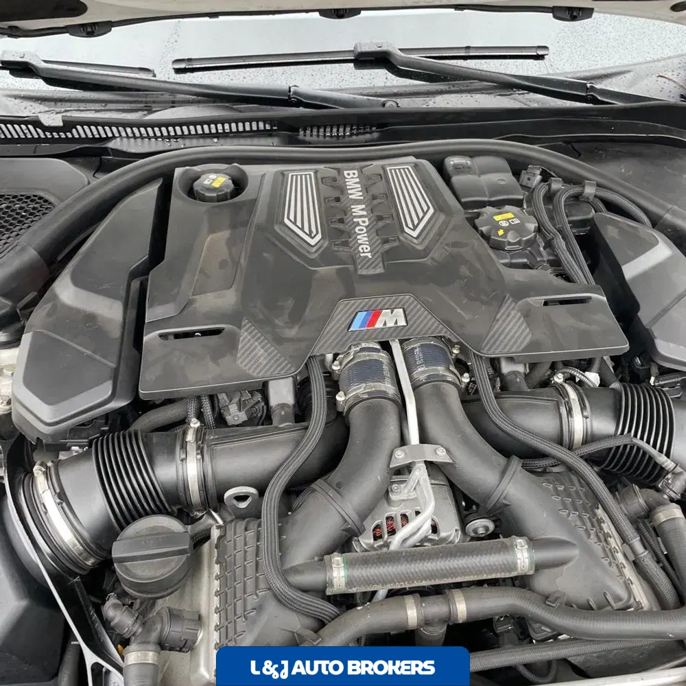 2023 BMW M5