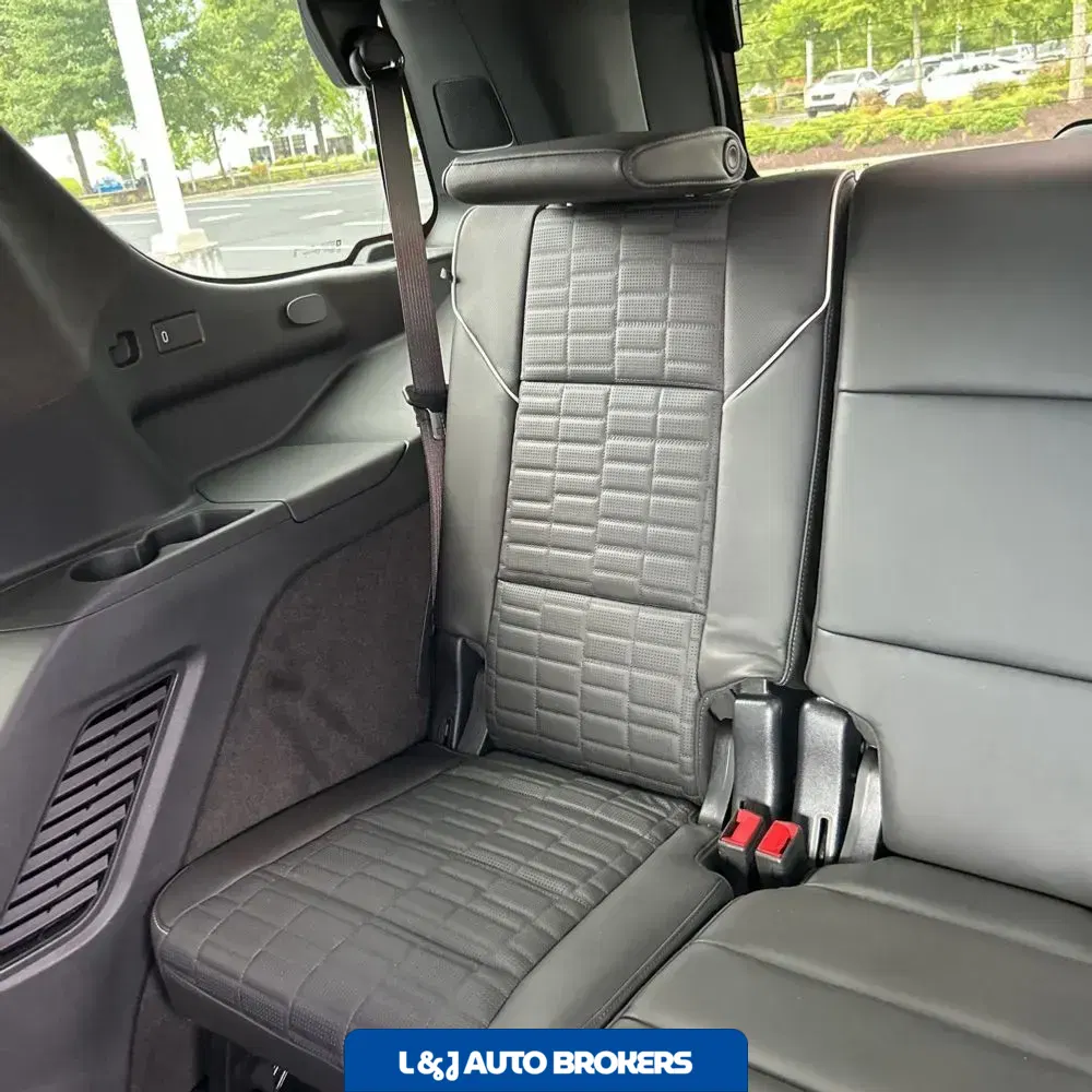 2025 Cadillac Escalade Sport Platinum
