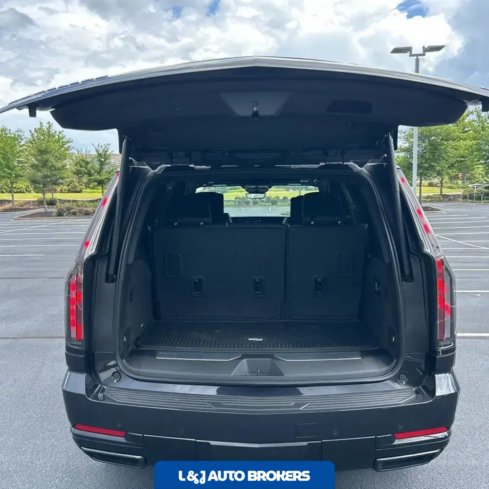2025 Cadillac Escalade Sport Platinum