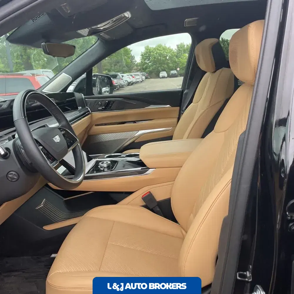 2025 Cadillac Escalade IQ Sport 2