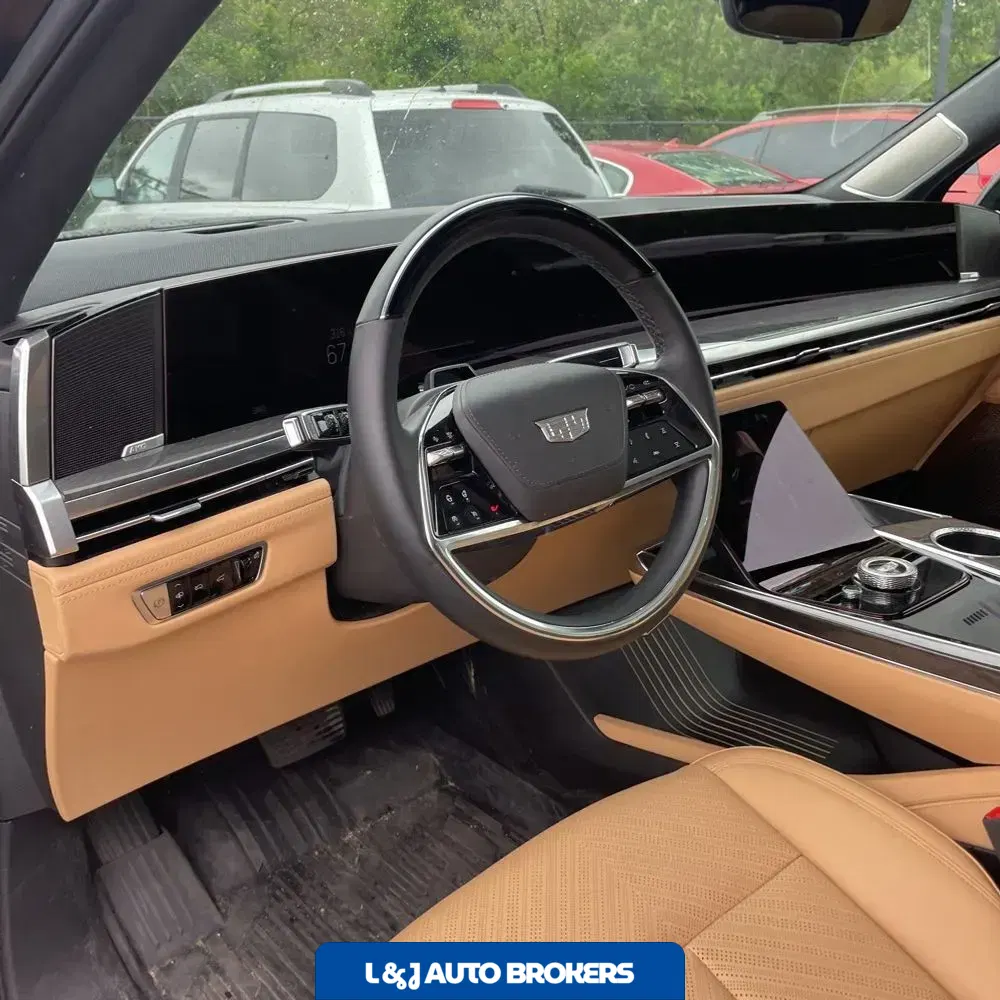 2025 Cadillac Escalade IQ Sport 2