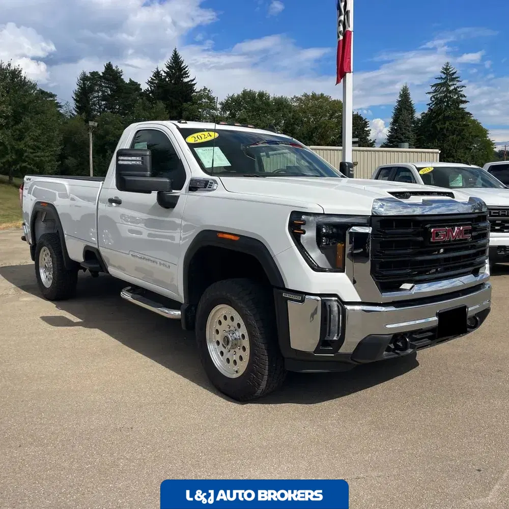 2024 GMC Sierra 2500HD Pro