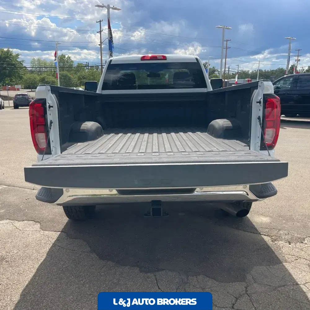 2024 GMC Sierra 2500HD Pro