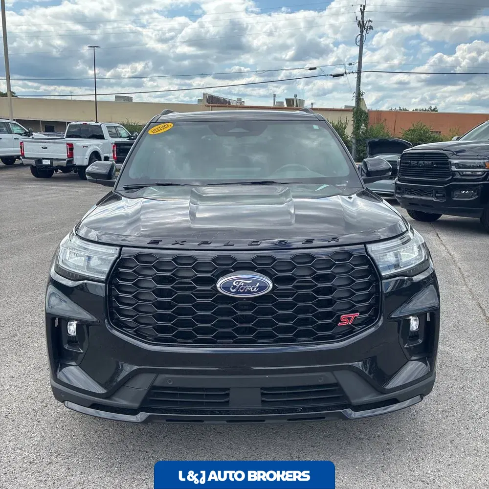 2025 Ford Explorer ST
