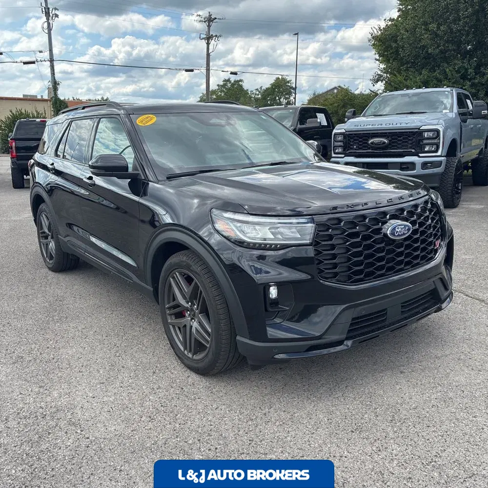 2025 Ford Explorer ST