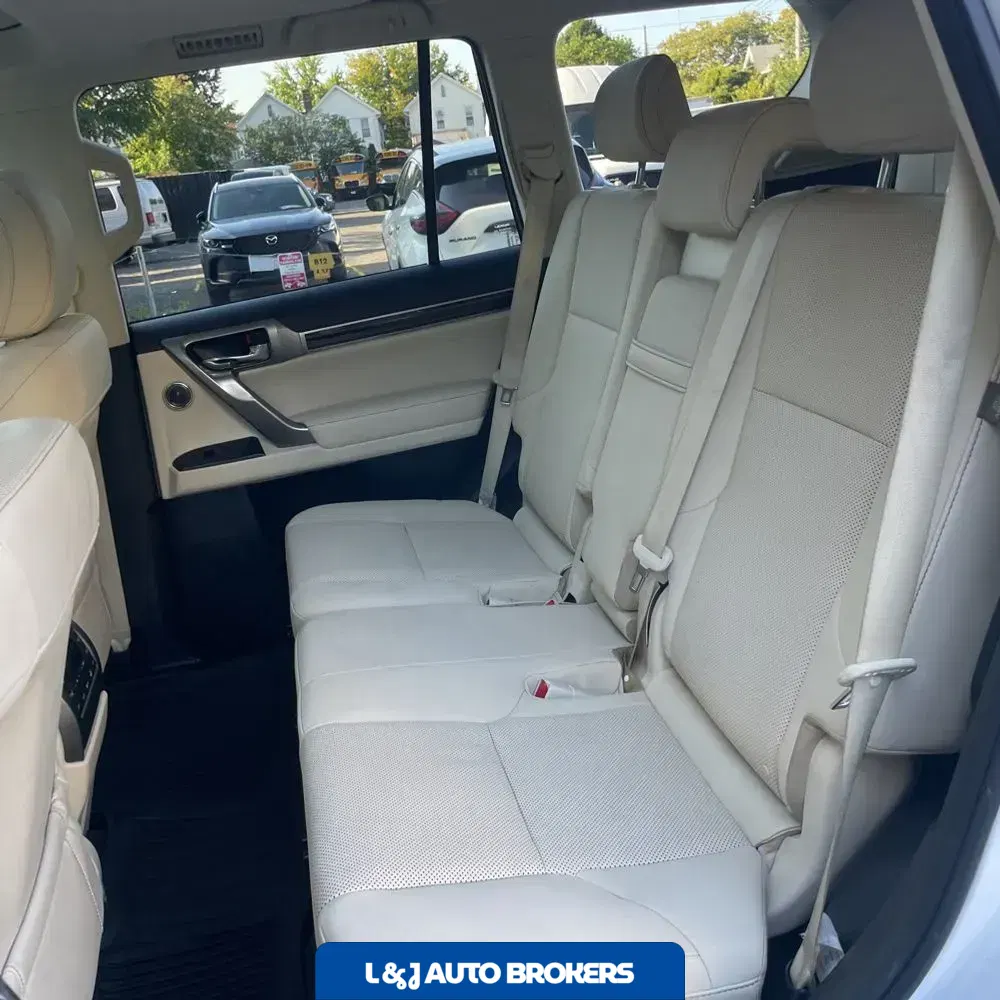 2022 Lexus GX 460 Base