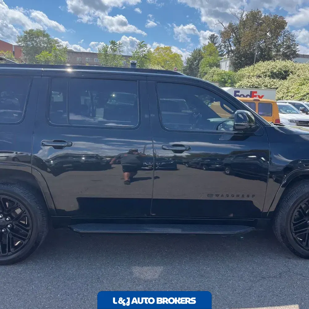 2023 Jeep Wagoneer Carbide