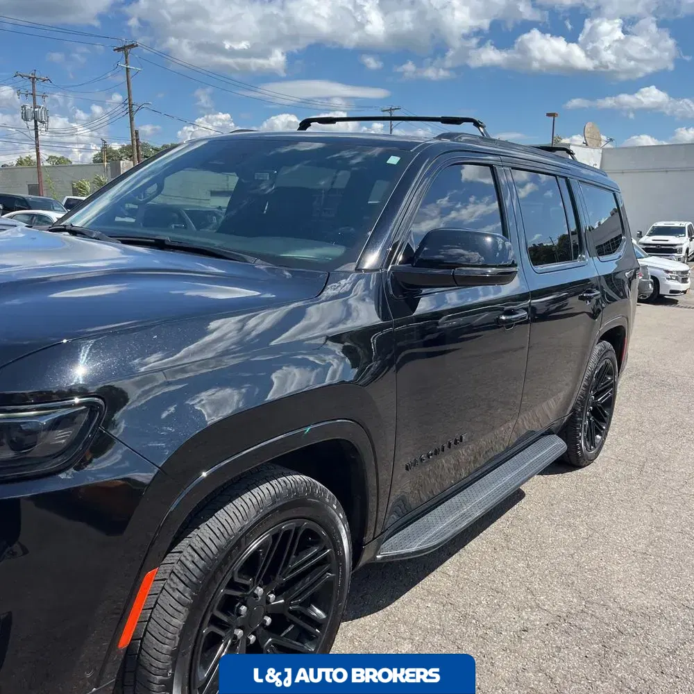 2023 Jeep Wagoneer Carbide