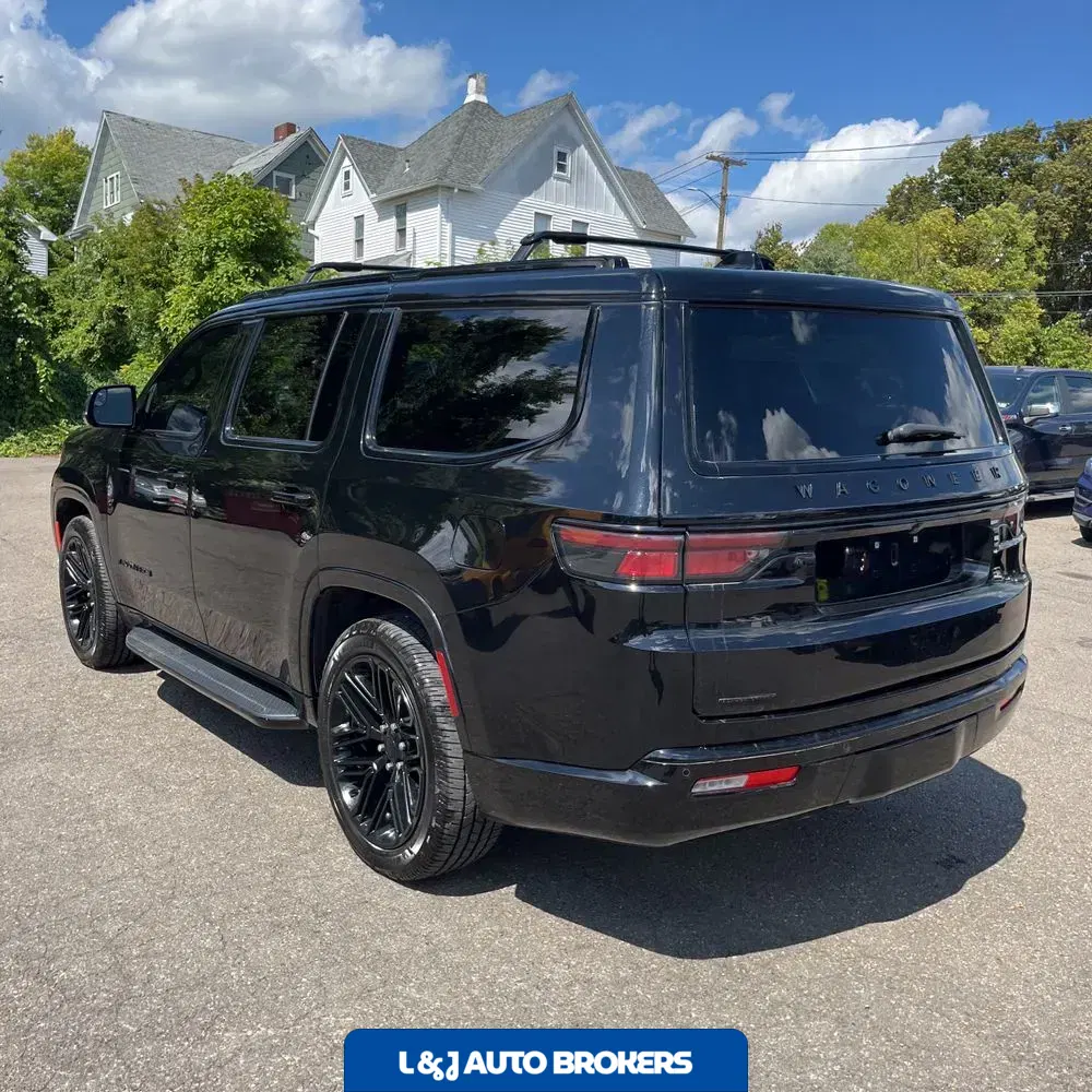 2023 Jeep Wagoneer Carbide