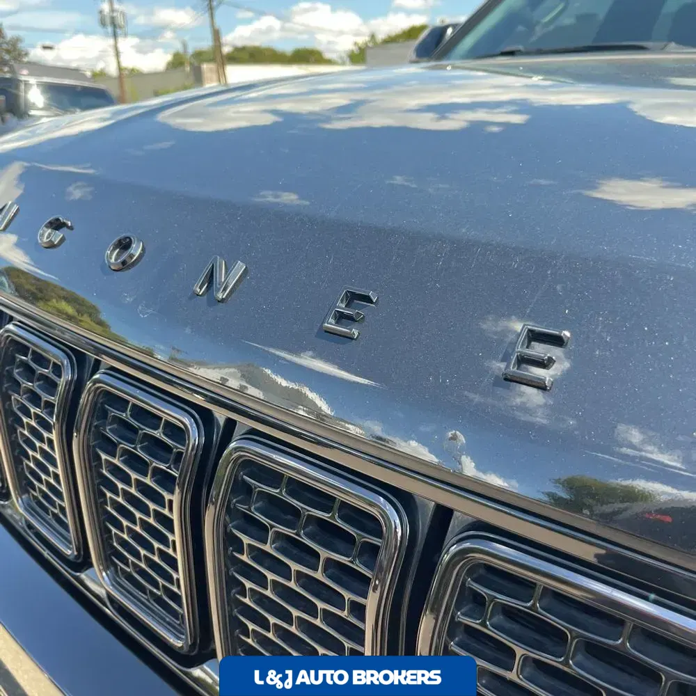 2023 Jeep Wagoneer Carbide