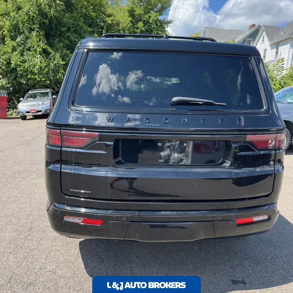 2023 Jeep Wagoneer Carbide