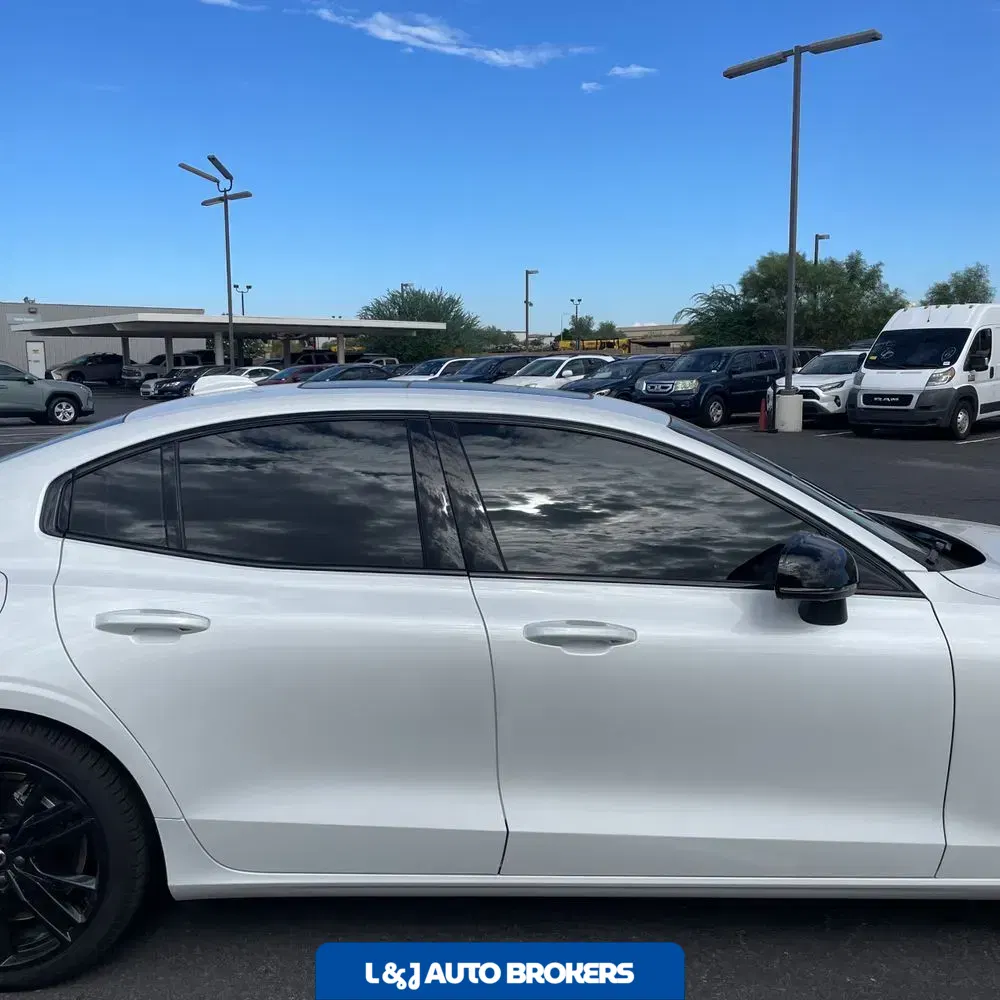 2024 Volvo S60 T8 - Ultimate PHEV