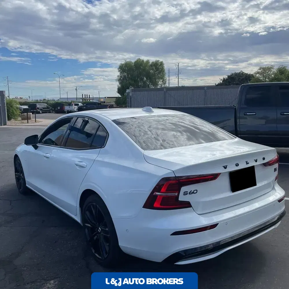 2024 Volvo S60 T8 - Ultimate PHEV