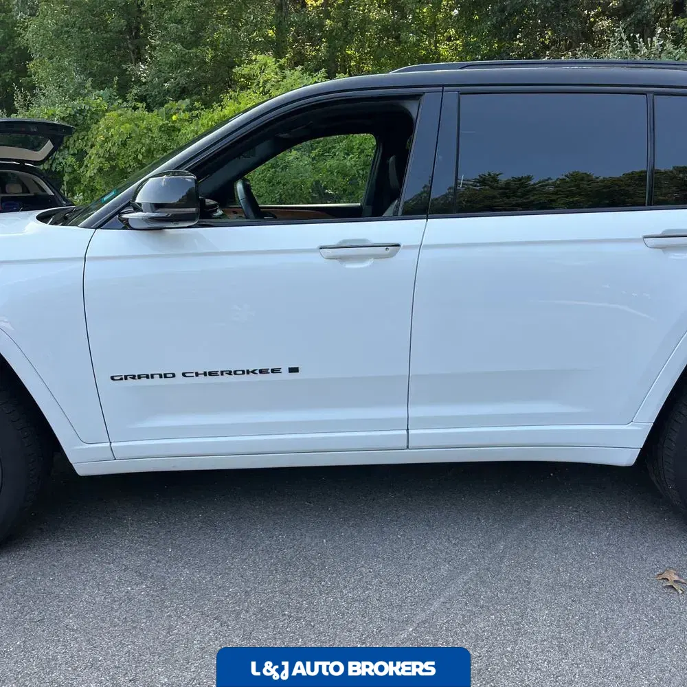 2023 Jeep Grand Cherokee L Summit Reserve