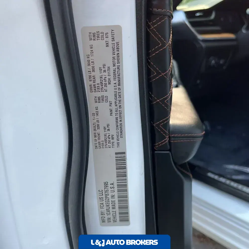 2023 Jeep Grand Cherokee L Summit Reserve