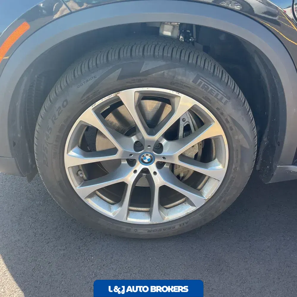 2025 BMW X5 xDrive50e