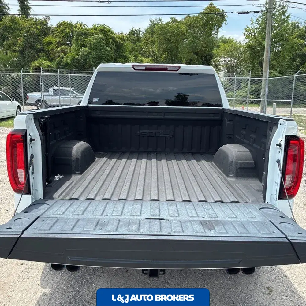2022 GMC Sierra 1500 AT4