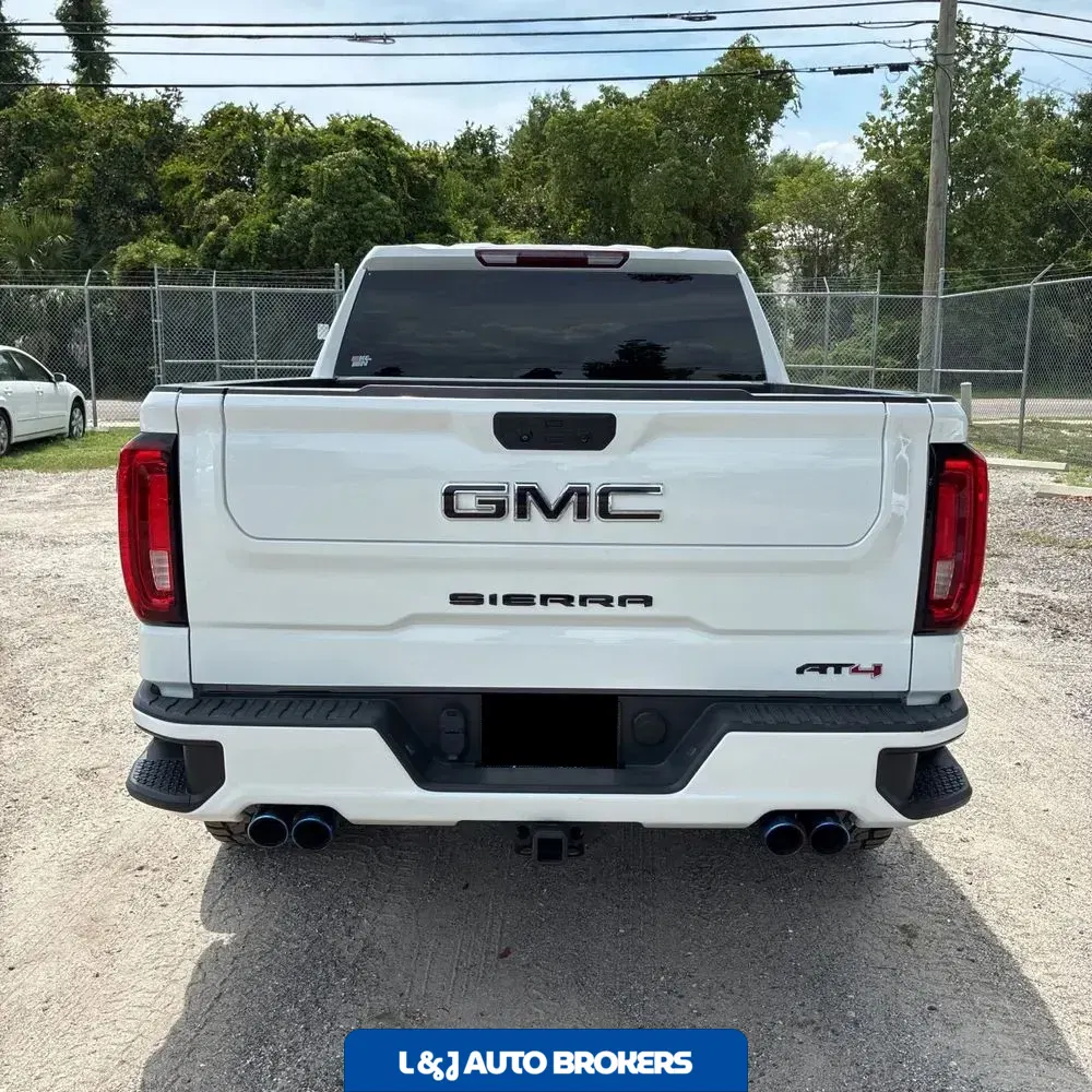 2022 GMC Sierra 1500 AT4