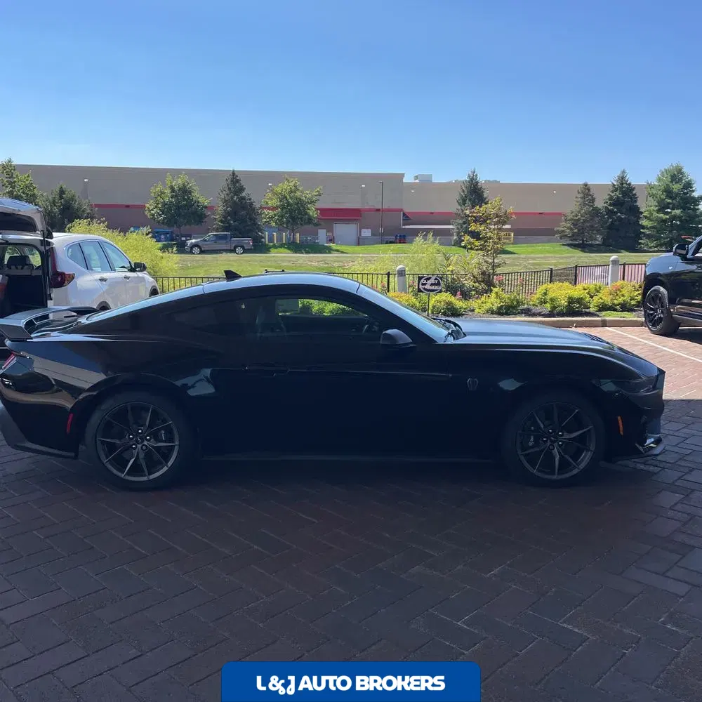 2024 Ford Mustang Dark Horse