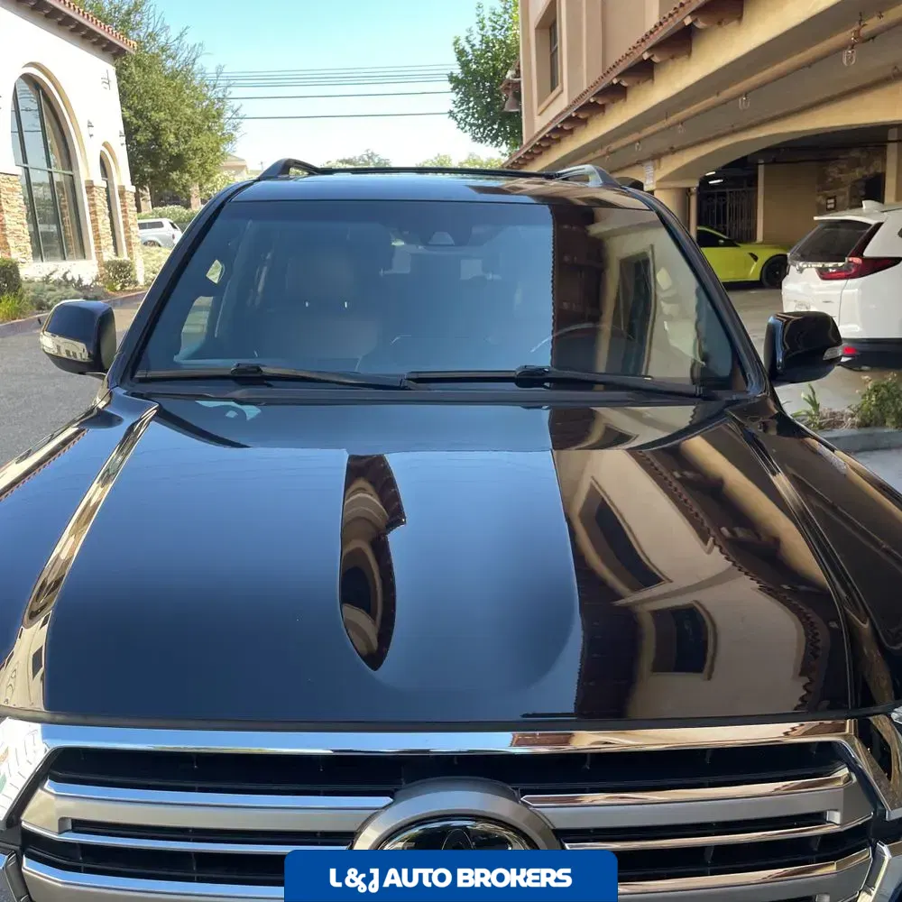 2019 Toyota Land Cruiser Base