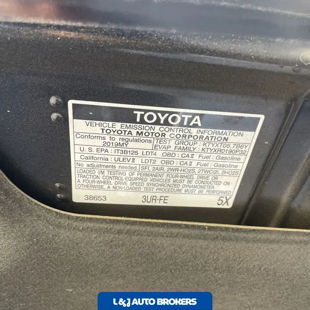 2019 Toyota Land Cruiser Base