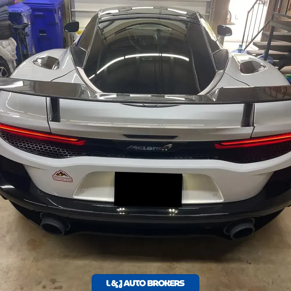 2022 McLaren GT Base 2D Coupe