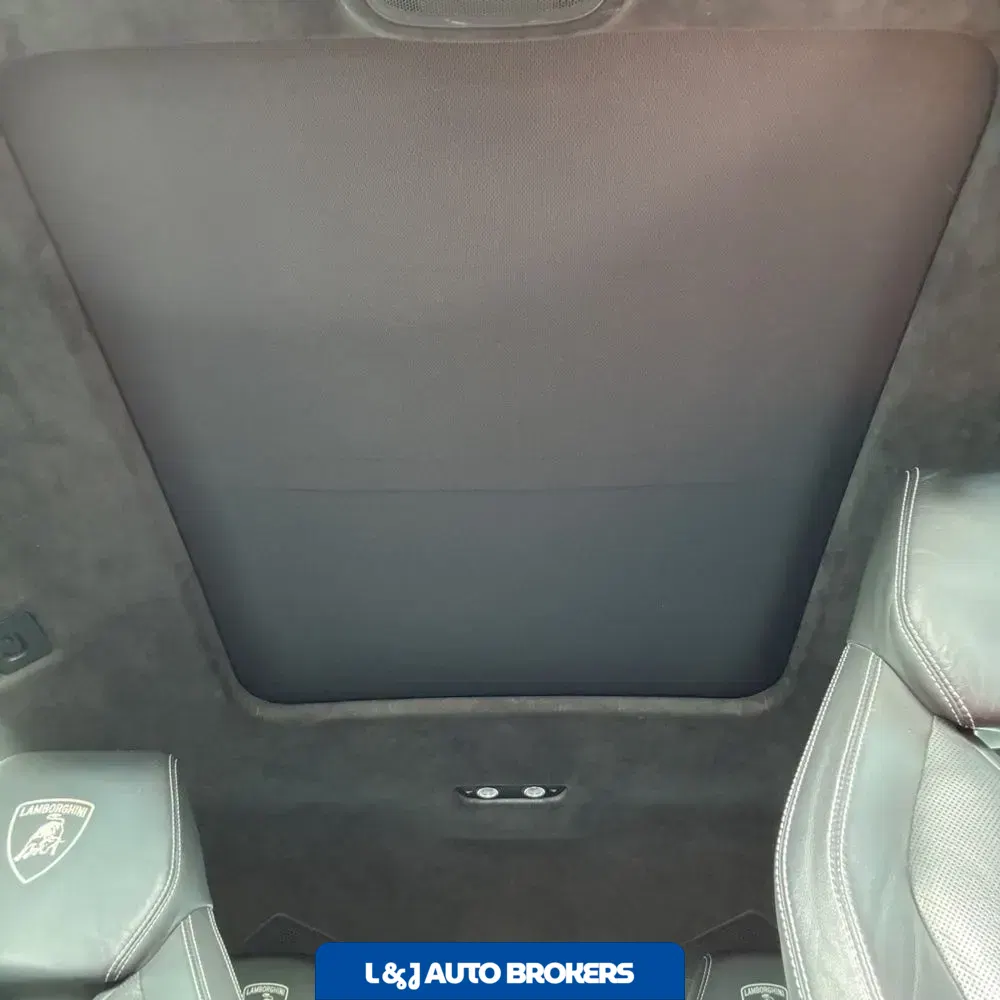 2020 Lamborghini Urus Base